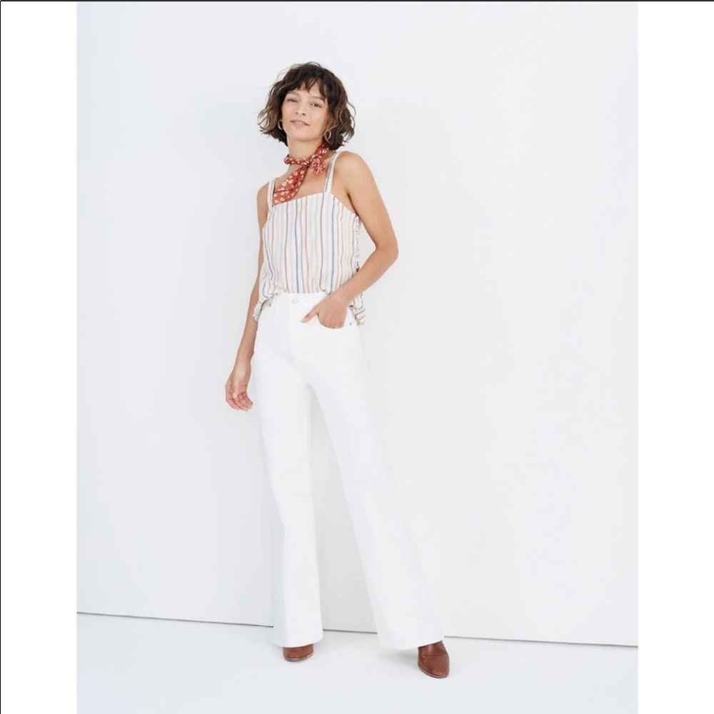 Madewell 11" High-Rise Flare Jeans in Tile White